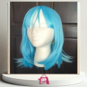 ¡PELUCA CELESTE CON FLEQUILLO Y CABELLO ABUNDANTE!